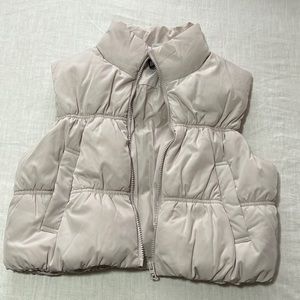 Cropped puffer vest